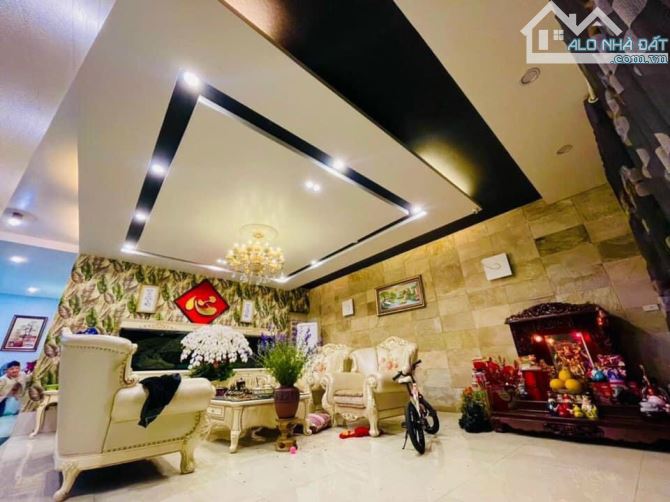 Bán Siêu Biệt Thự 318m2 Giữa Trung Tâm Thành Phố * Đinh Trịnh HPH - 2