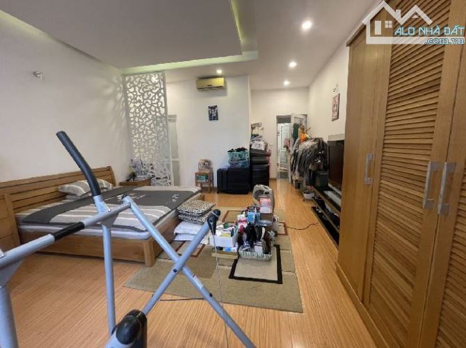 Cần Tiền Bán Nhà Nguyễn Văn Cừ, Long Biên 5T, 46m2 giá 10,7 tỷ (ngõ thông, ô tô nhỏ) - 3