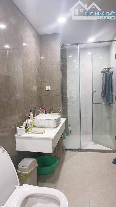 Bán nhà 110m2, Nhà đẹp, khu VIP đường Quang Trung, Quận 9. Giá 10.9 tỷ - 3