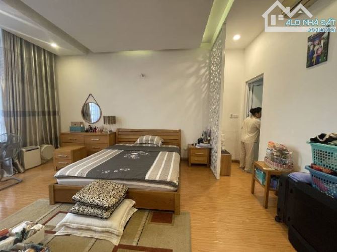 Cần Tiền Bán Nhà Nguyễn Văn Cừ, Long Biên 5T, 46m2 giá 10,7 tỷ (ngõ thông, ô tô nhỏ) - 4