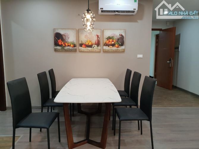 Cho thuê căn hộ chung cư 34T Hoàng Đạo Thúy 146m2, 3 ngủ, 3 wc giá 18 triệu/tháng - 6