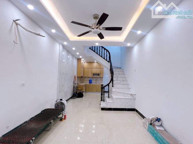 CẦN BÁN NHÀ MẶT PHỐ THỤY KHUÊ TÂY HỒ 62M2. MT 6,2M HIẾM CÓ GIÁ CẠNH TRANH - 6
