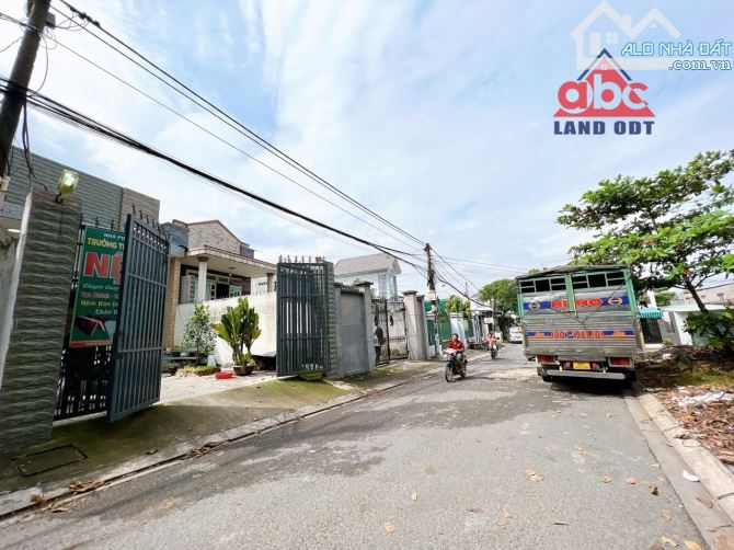 BÁN NHÀ MẶT TIỀN KINH DOANH GIÁ TỐT 2ty750 - 1