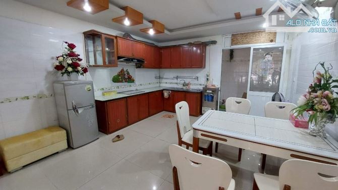 Bán nhà: Văn Cao, (Đỗ Nhuận), Ngô Quyền, 4 tầng, 80m2, đường rộng 7m, 5,5 tỷ - 1