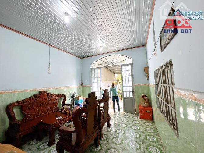 BÁN NHÀ MẶT TIỀN KINH DOANH GIÁ TỐT 2ty750 - 5