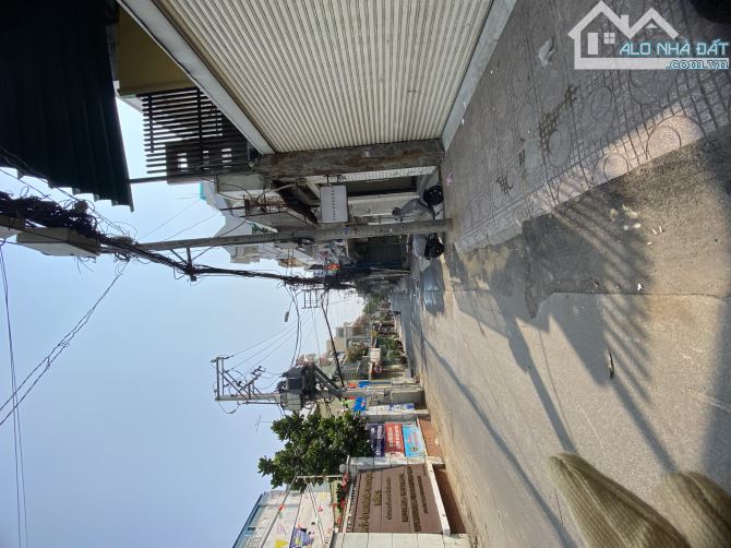 Bán nhà MT Nguyễn Đình Chính, Q. Phú Nhuận. DT: 6,15 x16m NH có GPXH hầm 6L giá 26 tỷ