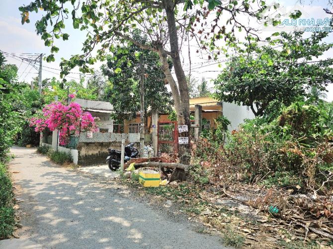 Bán 2800m đất ngay chợ Bà Điểm, Phan Văn Hớn, Hocmon, chỉ 7tr.m