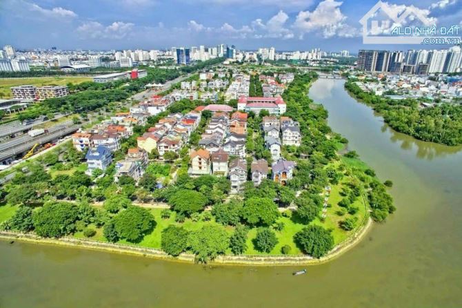 Bán biệt thự góc,giá rẻ 38 tỷ, view sông, DT 14x18m KDC ven sông Tân Phong, p. Tân Phong