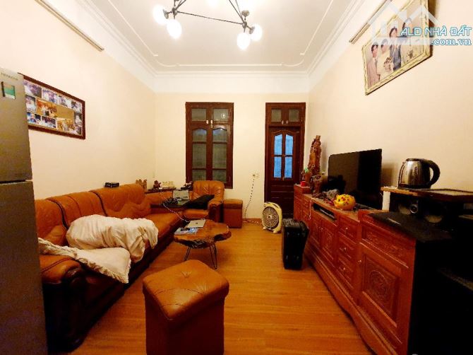 Bán Nhà Minh Khai, Ôtô Đỗ Cửa, Kinh Doanh Sầm Uất, 68m2, Mặt Tiền 11m, Giá 9.39 Tỷ
