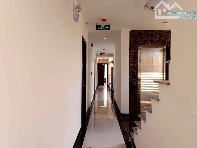 Bán căn hộ trung tâm Hải Châu, DT 200m2, 5 tầng có thang máy, giá 25 tỷ - 1