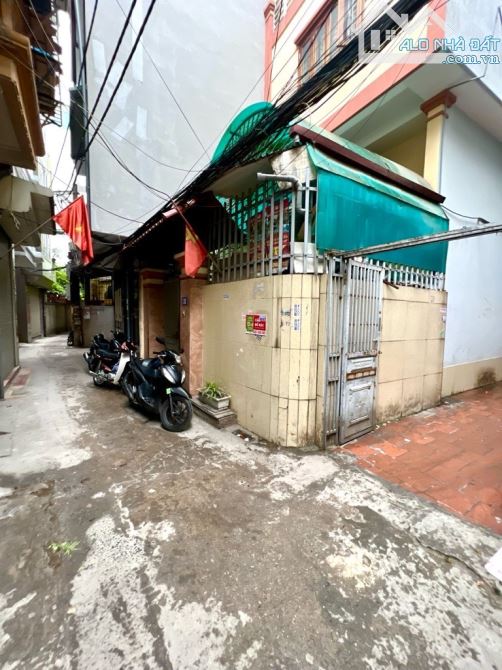 Bán nhà Cầu Giấy- Gần oto, lô góc sáng thoáng, Ngõ Ba gác tránh xe máy- 60m2- 11 tỷ - 1