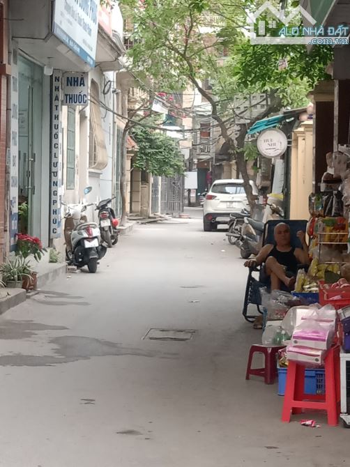 Bán nhà 2 tầng Mặt Ngõ Xuân Đỉnh - Ô TÔ vào nhà , gần mặt phố 124m2 MT 4.5m Chỉ 11,x tỷ - 1