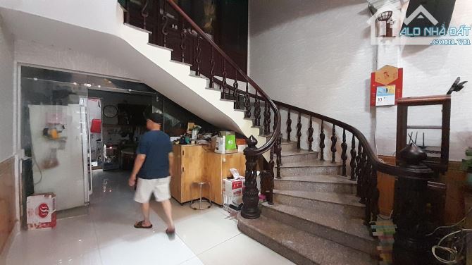 🕌: bán nhà 4 tầng, tô vũ, văn cao, ngô quyền,90m2, đường 12 m 💰: 6 tỷ (01) - 2