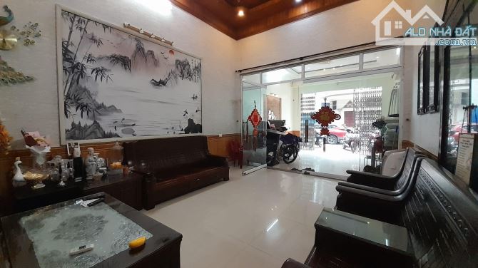 🕌: bán nhà 4 tầng, tô vũ, văn cao, ngô quyền,90m2, đường 12 m 💰: 6 tỷ (01) - 3