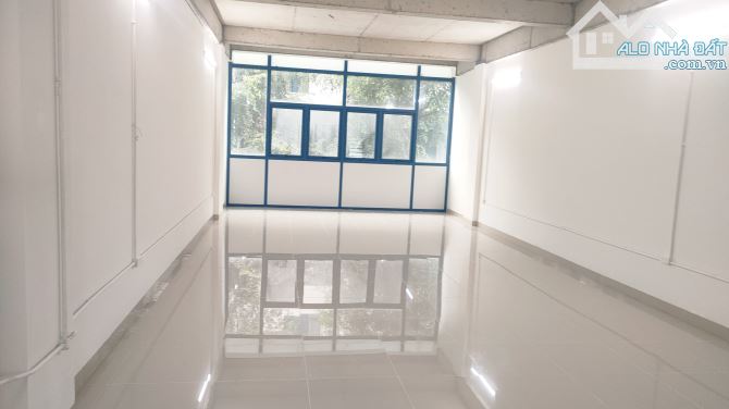 Cho thuê nhà đường Tố Hữu, Hà Đông, HN. DT 80m, 5 tầng, MT 6m, thông sàn ô tô đỗ cửa. Giá - 4