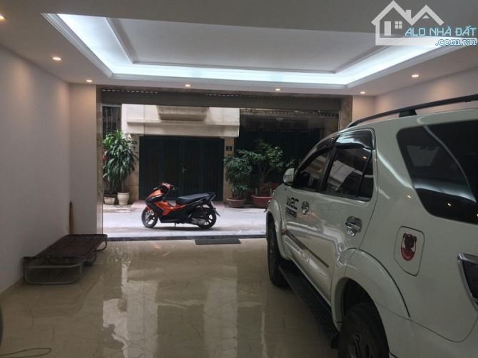 Bán nhà phố Cổ Linh, Long Biên. DT 80m², mặt tiền 5m, nhà 5 tầng, nội thất xịn cao cấp - 4