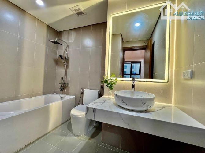Bán nhà phố Cổ Linh, Long Biên. DT 80m², mặt tiền 5m, nhà 5 tầng, nội thất xịn cao cấp - 5