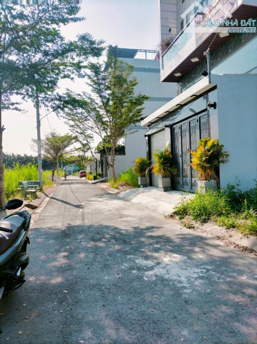 KDC Rạch Tôm Nhơn Đức Nhà Bè, XD Tự Do, Sổ Hồng Cầm Tay, Xung Quanh Nhiều Tiện ích - 6