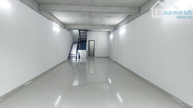 Cho thuê nhà đường Tố Hữu, Hà Đông, HN. DT 80m, 5 tầng, MT 6m, thông sàn ô tô đỗ cửa. Giá - 7