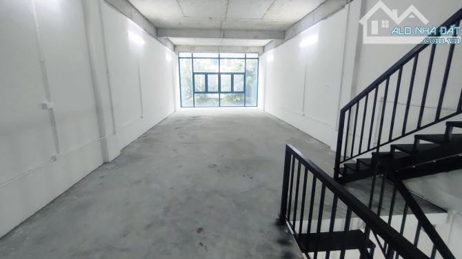 Cho thuê nhà đường Tố Hữu, Hà Đông, HN. DT 80m, 5 tầng, MT 6m, thông sàn ô tô đỗ cửa. Giá - 8