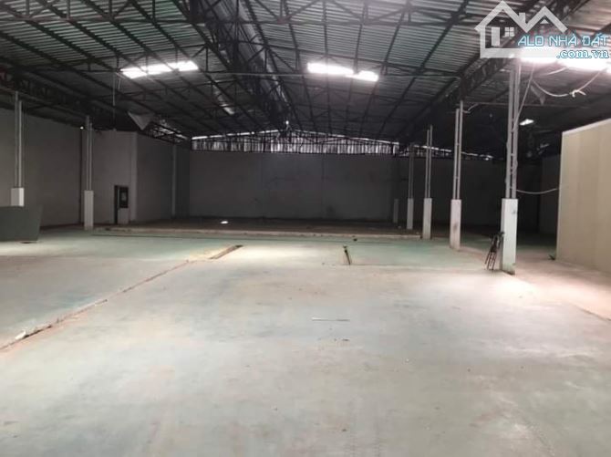 Cho thuê kho xưởng đẹp tổng 1600m2 giá 80 triệu tại Tân Thới Hiệp - Quận 12