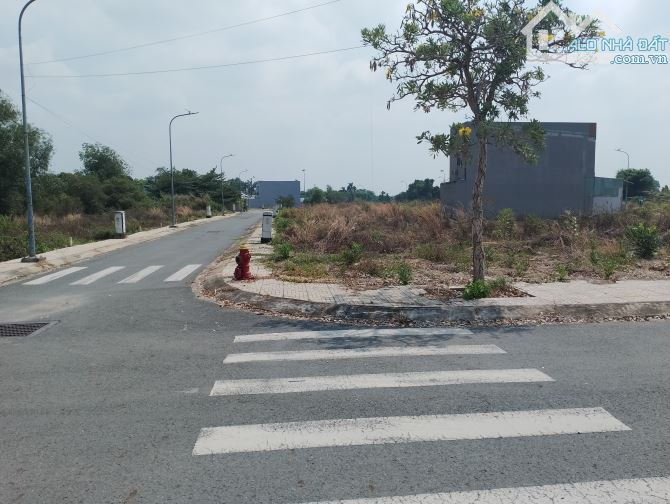ĐẤT PHÂN LÔ 84M2 FULL THỔ CƯ SỔ RIÊNG ĐƯỜNG NHỰA 8M GIÁ 1.48 TỶ