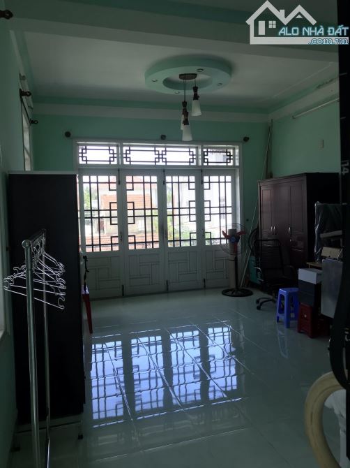 Bán nhà 2 tầng khu chợ đêm vị trí đường Ngô Quyền khu vip đối diện là Resort lớn