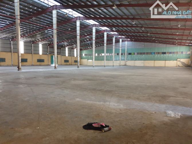 Cho thuê kho 412m2 & 1000m2 mặt tiền đường Trần Văn Kiểu, P10, Quận 6.