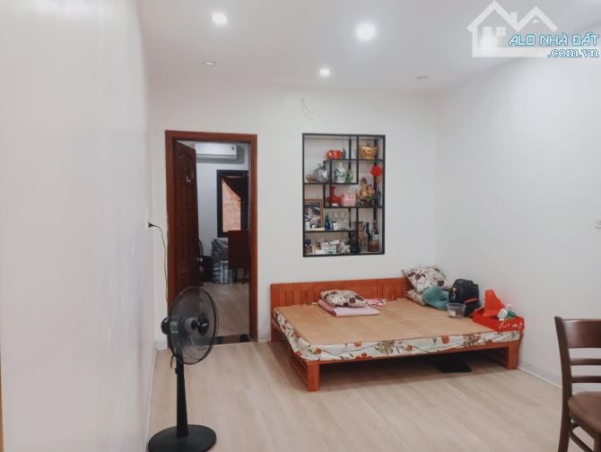 🌟Hoa Hậu- VIEW PHỐ Tập Thể Nguyên Hồng - Đống Đa -T3 - SỔ TO - 60m2 - 2pn chỉ 3,45 tỷ🌟 - 1