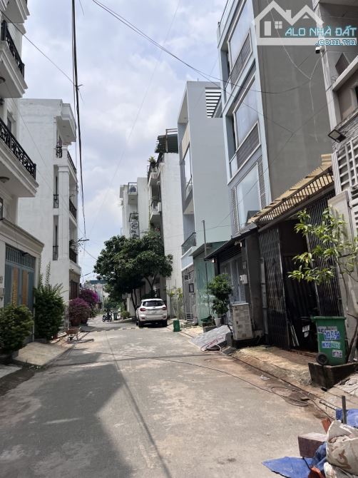 ĐẤT KHU DU LỊCH BẾN XƯA Đ. HÀ HUY GIÁP, P.THẠNH LỘC/Q12, HẺM 7M, 55M2, CHỈ 4xTỶ - 1