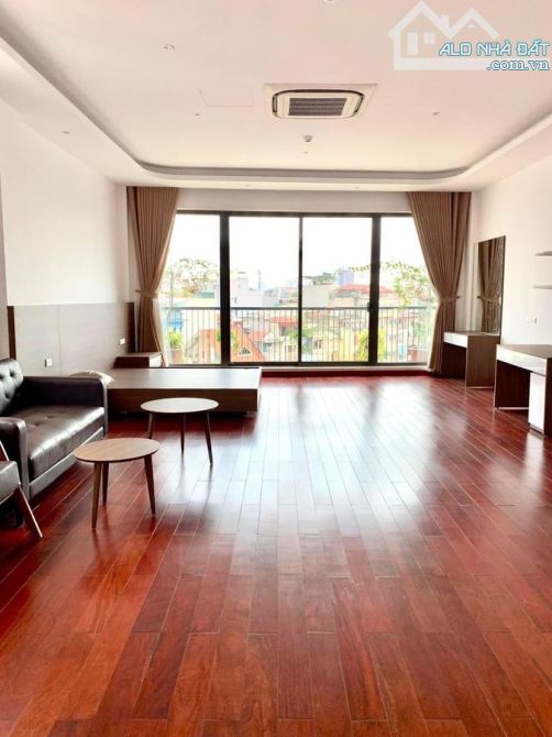 BÁN TÒA NHÀ VĂN PHÒNG HOÀNG CẦU VIEW HỒ, DT 220M2, MT 10.5M CHO THUÊ GẦN 4 TỶ/NĂM - 2