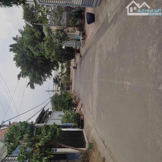 Bán 4 lô đất ở. Dt 5.5*17m và 10*19m. Lê Thị Kim. Gần UBND xã XTS - 2