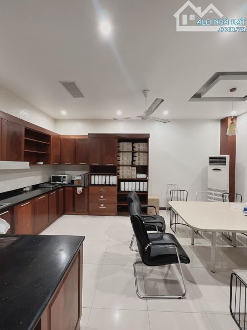 Trung Kính – phân lô 5 tầng ô tô dừng đỗ tại cửa . - 2
