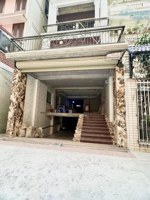 Lạc Long Quân – APARTMEN 8 tầng thang máy vài bước chân ra Hồ tây. - 2