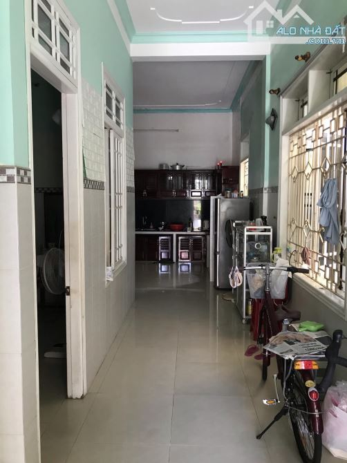 Bán nhà 2 tầng khu chợ đêm vị trí đường Ngô Quyền khu vip đối diện là Resort lớn - 3