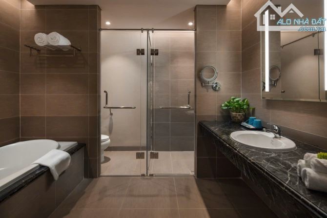Chủ cần bán lỗ căn hộ trực diện biển Mỹ Khê tầng cao 2PN 100m2 Full nội thất cao cấp - 4