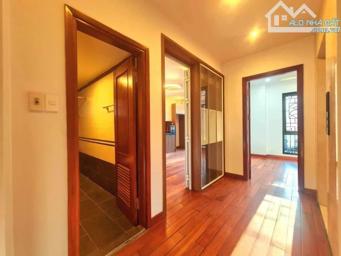 BÁN NHÀ NGÕ 128 ĐƯỜNG HOÀNG VĂN THÁI. 60M2 - 6 TẦNG, THANG MÁY, MT 8m. - 6