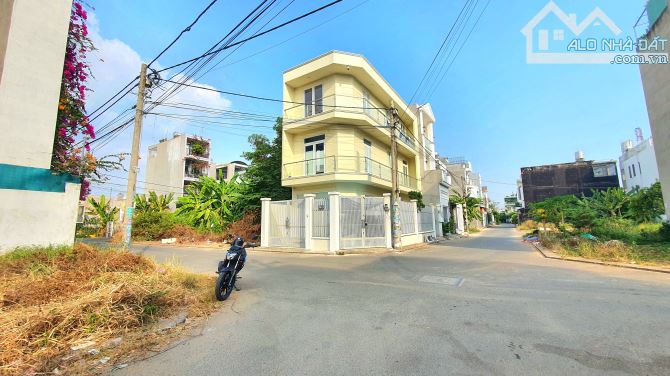 Bán đất hẻm 730 Lã Xuân Oai, Long Trường ,Quận 9 . 53m2 giá 3 tỷ 400 - 2