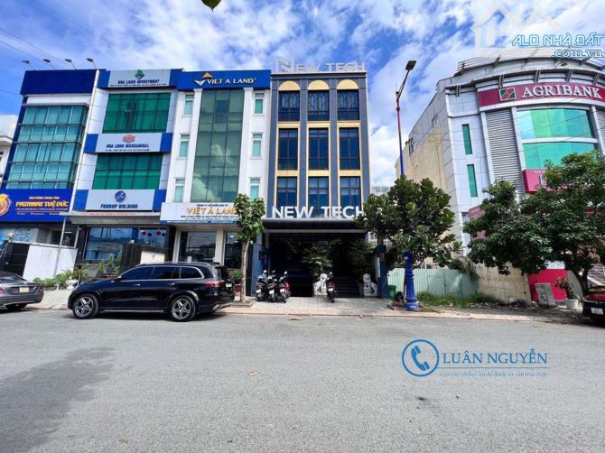 Tòa Nhà MT Lương Định Của Hầm 4 Tầng Trống Suốt 700m2 - Thang Máy