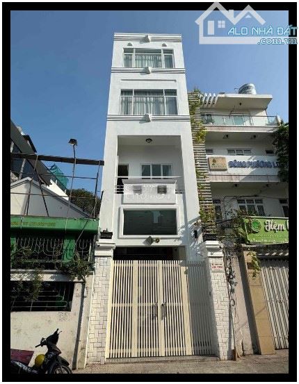 Cần bán nhà phố 4 x 17m 1 trệt 5 lầu Cao Bá Nhạ Q1 TP.HCM