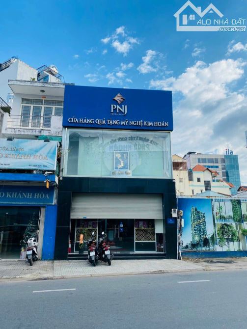 VIP - NHÀ MẶT TIỀN NGANG 6m đường Phan Đăng Lưu, phường 2, quận Phú Nhuận.