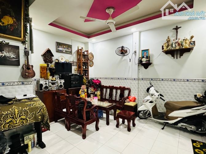 BÁN NHÀ 3 TẦNG 70M2 NGAY NGUYỄN HỮU CẢNH GIÁP Q1 P22 BÌNH THẠNH CHỈ 5.5 TỶ