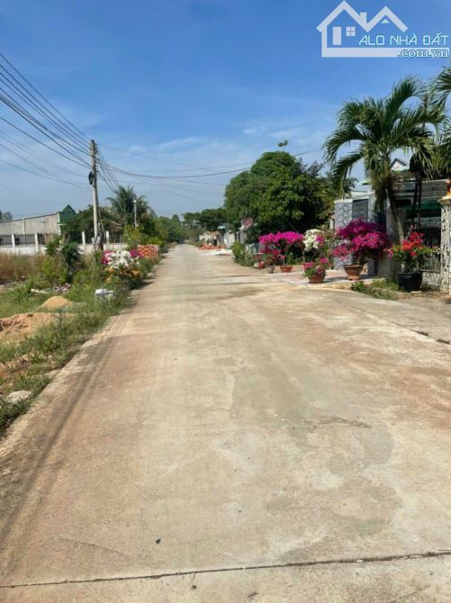 Khu phố 4 khu trung tâm 1 xẹt giá ngộp sâu nhất