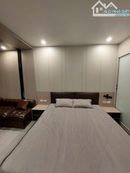 Cho thuê căn hộ 1PN; 2PN: 20m 3,5 triệu; 45m 7,5 triệu. Căn 2PN: 13tr. Phố Bà Triệu - 1