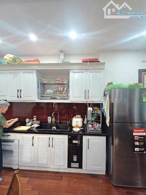 Cần bán nhà phố Lạc Long Quân, Tây Hồ. - 1