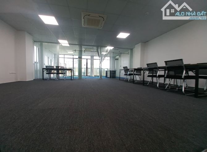 CHO THUÊ VĂN PHÒNG Duy Tân Dt 150M2 Full NỘI THẤT GÍA CHỈ  25tr/th. - 11