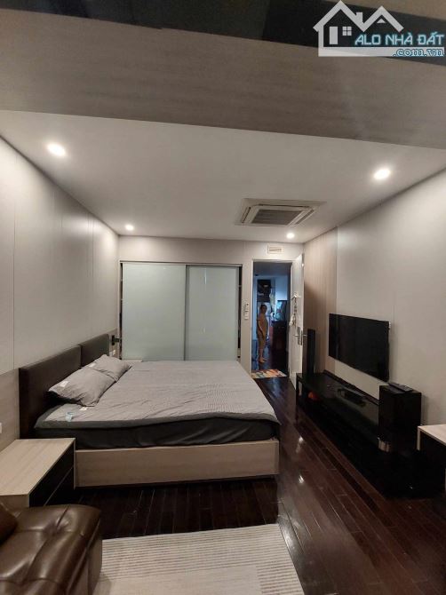 Cho thuê căn hộ 1PN; 2PN: 20m 3,5 triệu; 45m 7,5 triệu. Căn 2PN: 13tr. Phố Bà Triệu - 30
