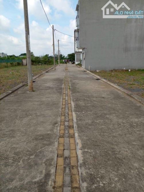 Bán đất Vĩnh Lộc B 82m2 thổ cư , giá 1ty680 triệu , sổ hồng riêng - 3