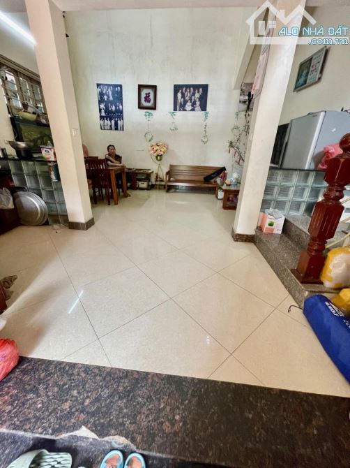 Bán nhà Vũ Tông Phan 45m2 - 3 tầng - giá 4.2 tỷ - 3