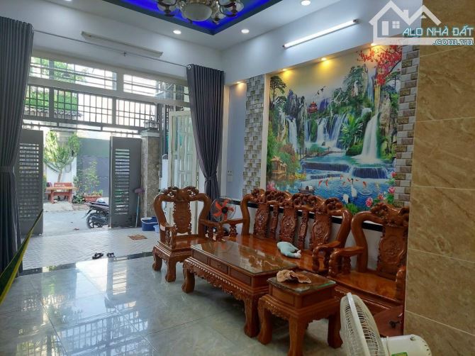 chính chủ gửi bán nhà Bà Điểm Hóc Môn hẻm 33/ Ấp Trung Lân 3,7 tỷ/89m2 1 lầu - 3